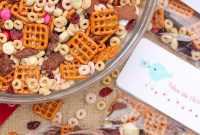 Sweetheart Snack Mix