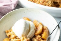Effortless Golden Apple Crisp
