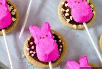 Hoppy Easter S’mores Cookie Sticks