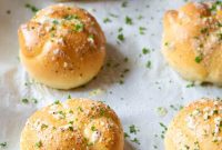 Effortless Garlic Knots