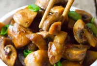 Savory Chinese Mushroom Stir-Fry