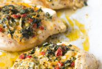 Creamy Spinach-Stuffed Chicken
