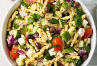 Vibrant Greek Pasta Salad