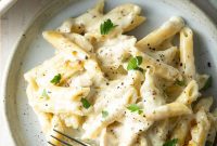 Ultimate Cheesy Chicken Alfredo Bake