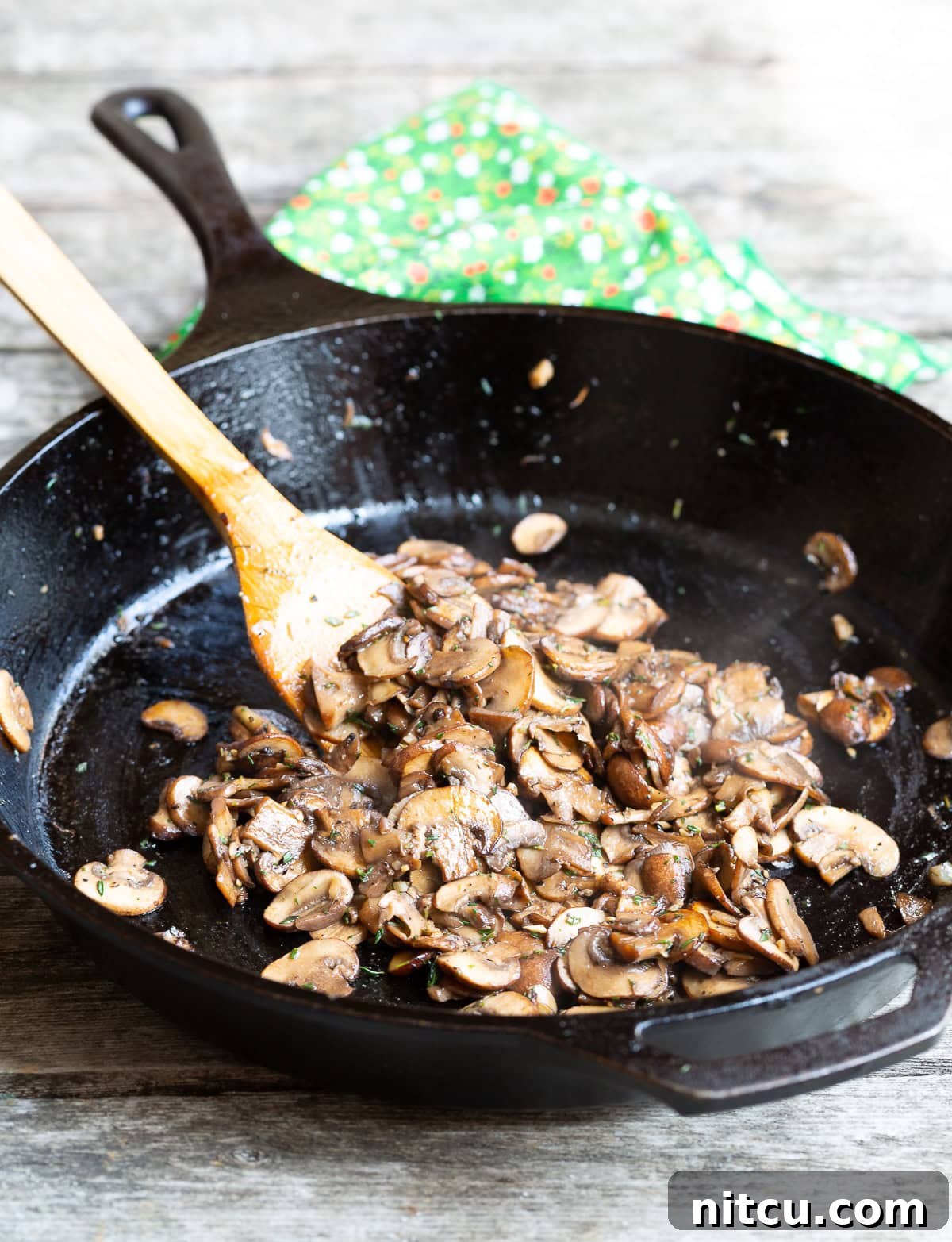 Classic Irish Boxty: A Potato Pancake Tradition 5 Delicious Sautéed Mushrooms, the Perfect Accompaniment for Irish Boxty