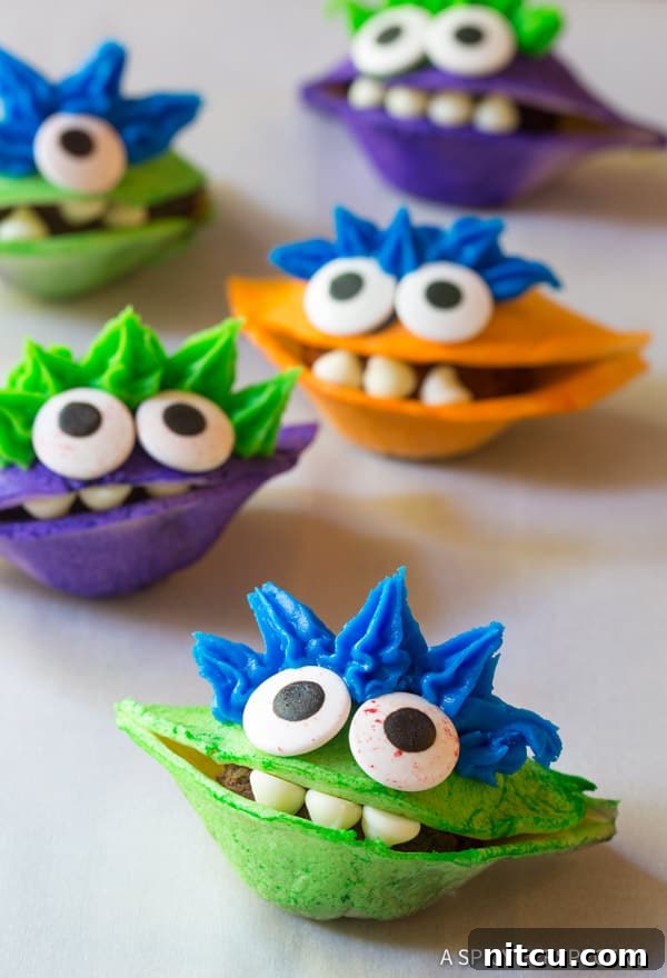 Chocolate Taco Critters 5 Fun to Make Chocolate Taco Monsters for Halloween! Creative Dessert Idea