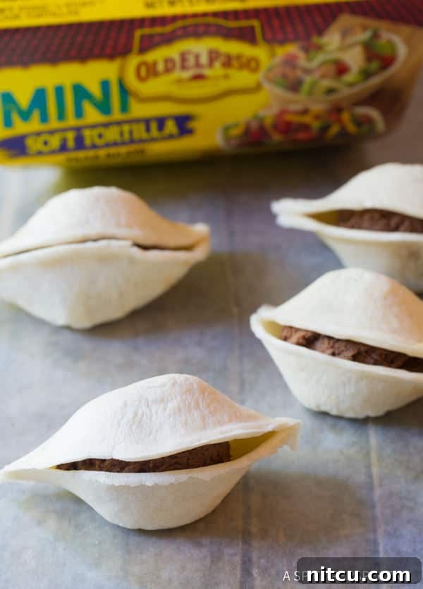 Chocolate Taco Critters 8 Chocolate Taco Monsters for Halloween! Deliciously Decorated