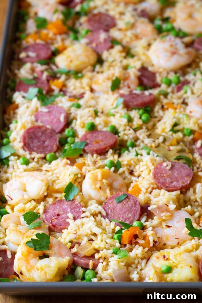 Spanish Paella Sheet Pan Dinner Recipe #healthy #light