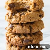 Magic 4-Ingredient Guilt-Free Chocolate Chip Cookies 10 Magic 4-Ingredient Chocolate Chip Cookies Recipe #healthy #lowcarb #glutenfree #paleo #vegan