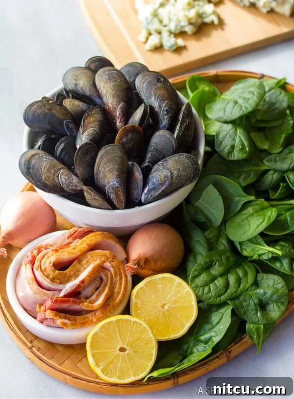 Making Mussels Recipe with Blue Cheese and Bacon (Moules Fromage Bleu) – Simple Steps for a Rich Seafood Dish