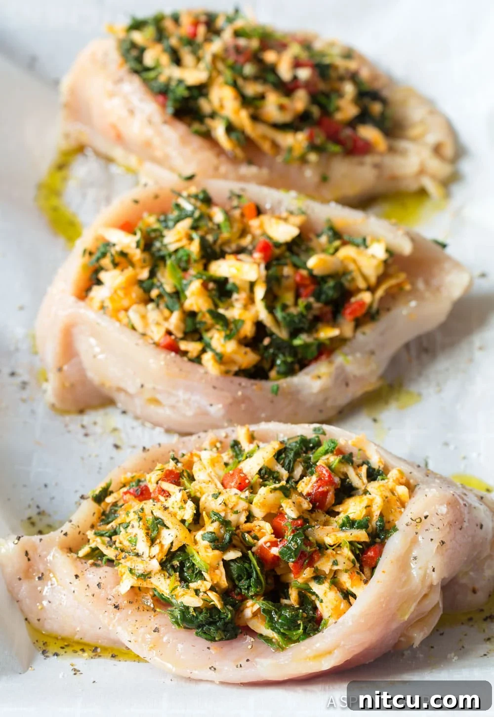 Creamy Spinach-Stuffed Chicken 5 How To: Cheesy Spinach Stuffed Chicken Breasts Recipe #ASpicyPerspective