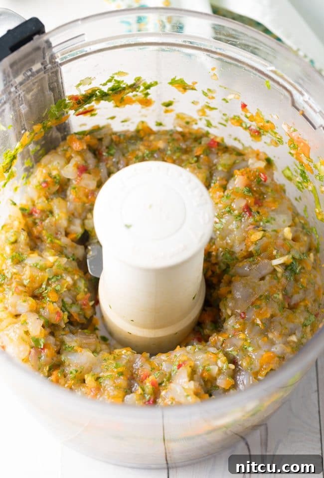 Gourmet Shrimp Burgers 8 How to prepare the Caribbean Shrimp Burger mixture in a food processor